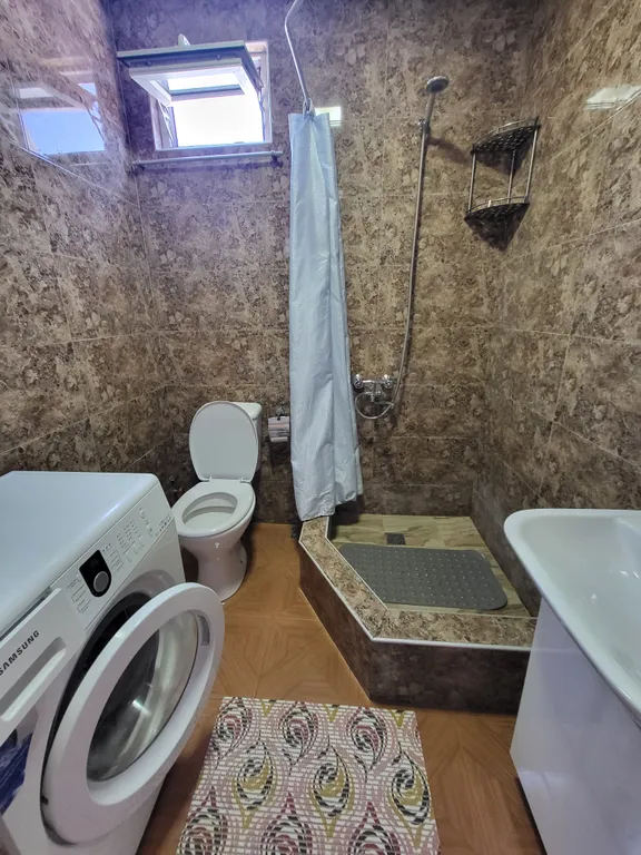 Очень светлая, тёплая квартира