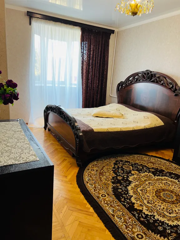 6-комнатный Дом