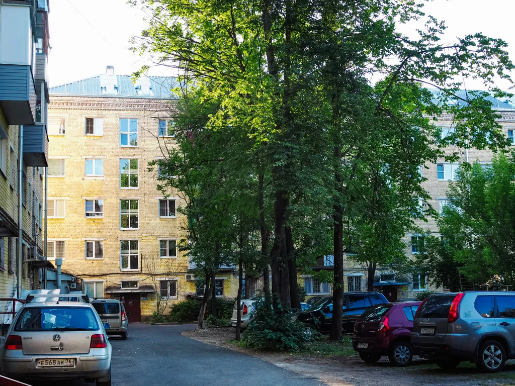 Квартира в центре города с видом на фонтан ( зимой главная ёлка)