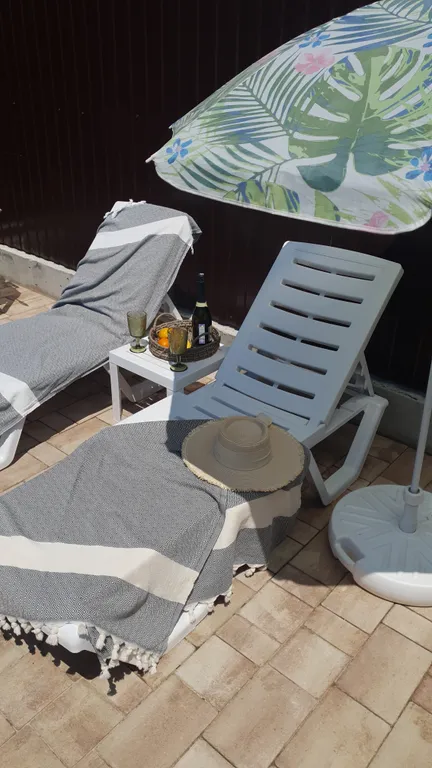 Домик с бассейном на Фиоленте со своей территорией