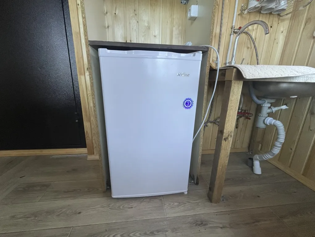 Квартира Уютная мансарда в деревне на оздоровительной базе отдыха "Ребовичи" — Лодейное Поле