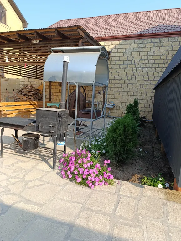 Домик на побережье Каспия