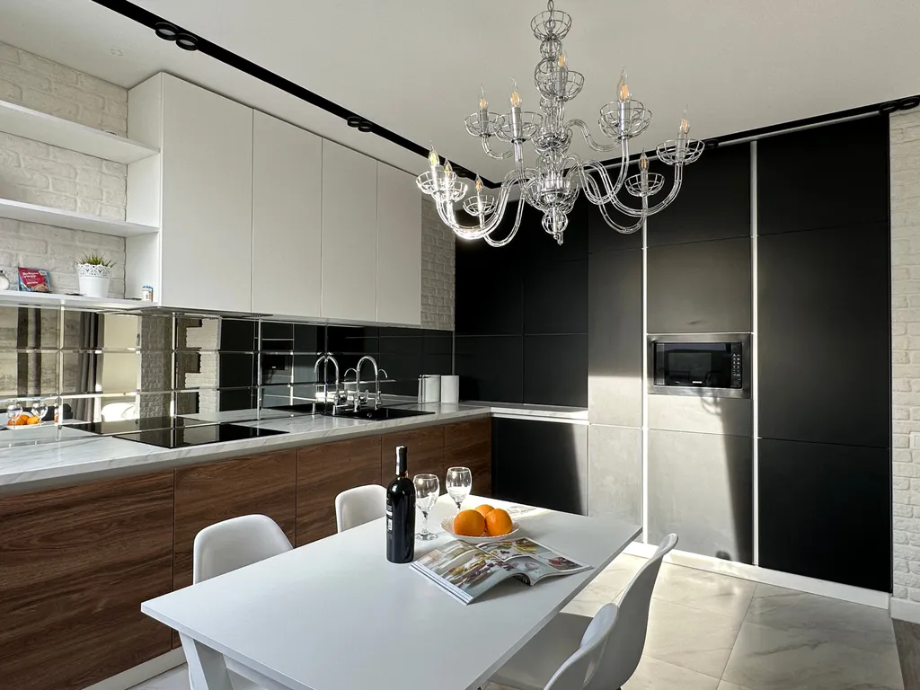 Светлая студия с дизайнерским ремонтом в самом центре