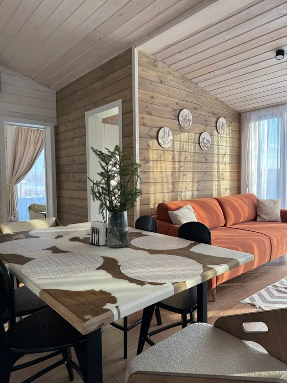 Коттедж Уютный дом на опушке леса с баней и сибирским банным чаном — Москва