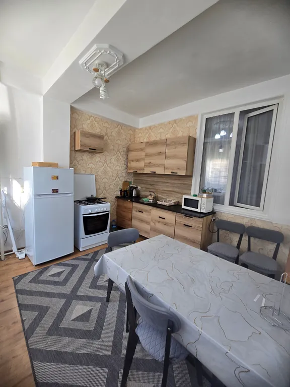 Уютная 3-х комнатная квартира в центре города в 10 минутах на машине до моря — аренда посуточно в Избербаш