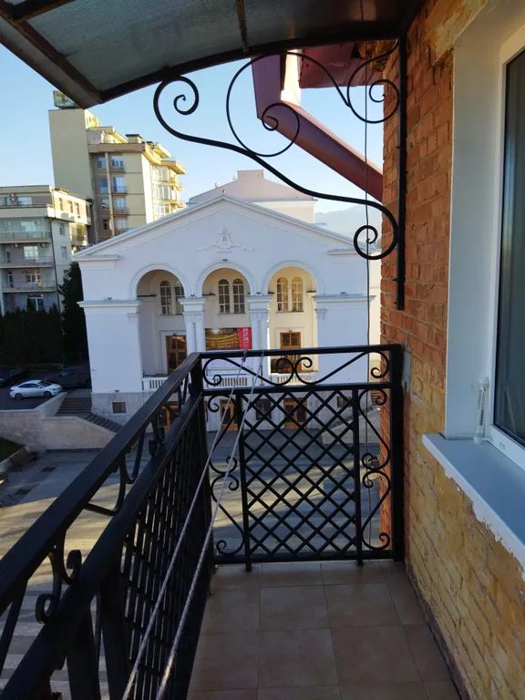 Топ Центр Парк на Набережной у Театра