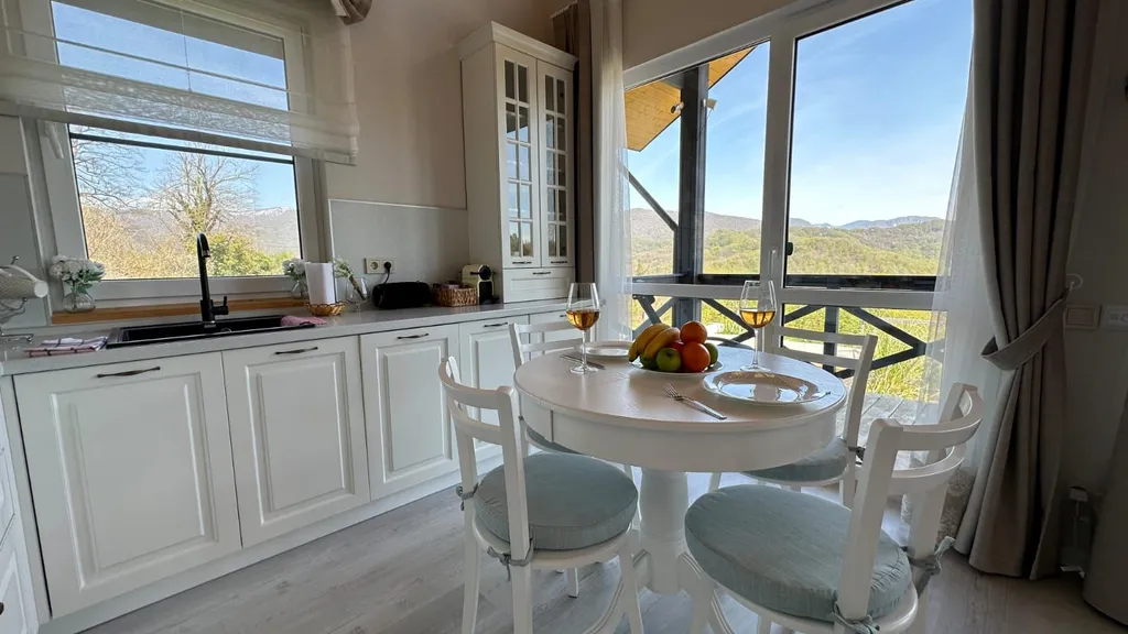 Дом в стиле шале с панорамный видом на горы