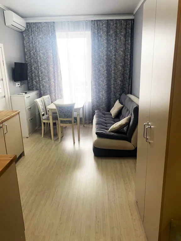 2-комнатная квартира 100 метров до моря