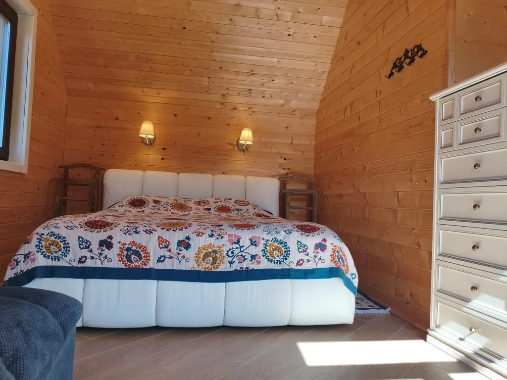 Двухэтажный дом Азазель в лесу