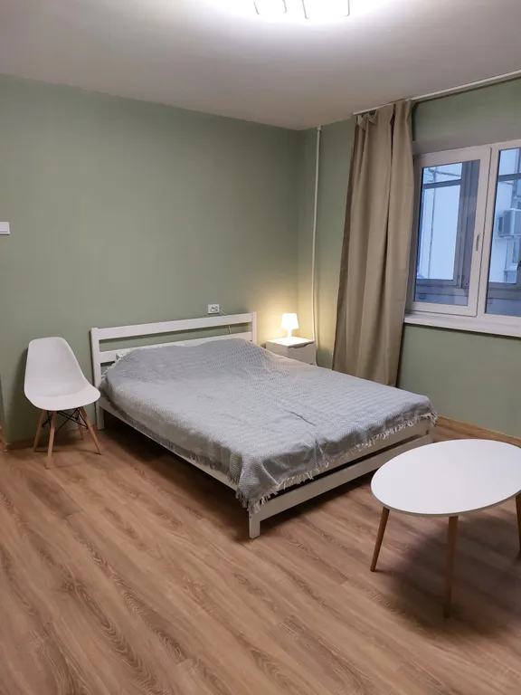 2-комнатная квартира в центре города с бесплатной стоянкой