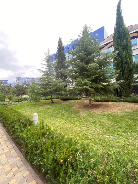 Аквамарин недалеко от моря с бассейном и банями