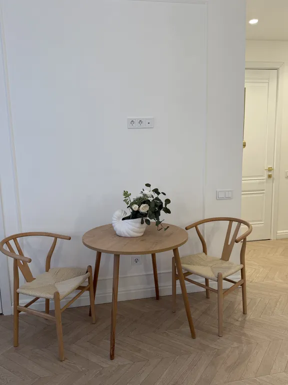 Современный апартамент в тихом районе