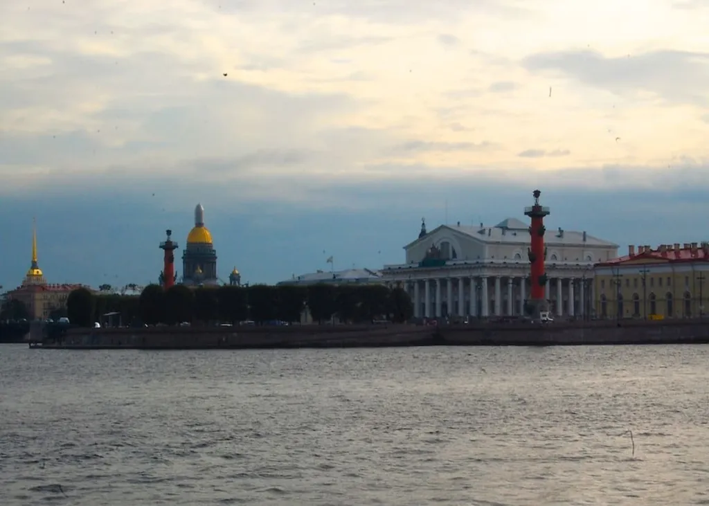 Квартира Квартира Мансарда с террасой в центре Санкт-Петербурга — Санкт-Петербург