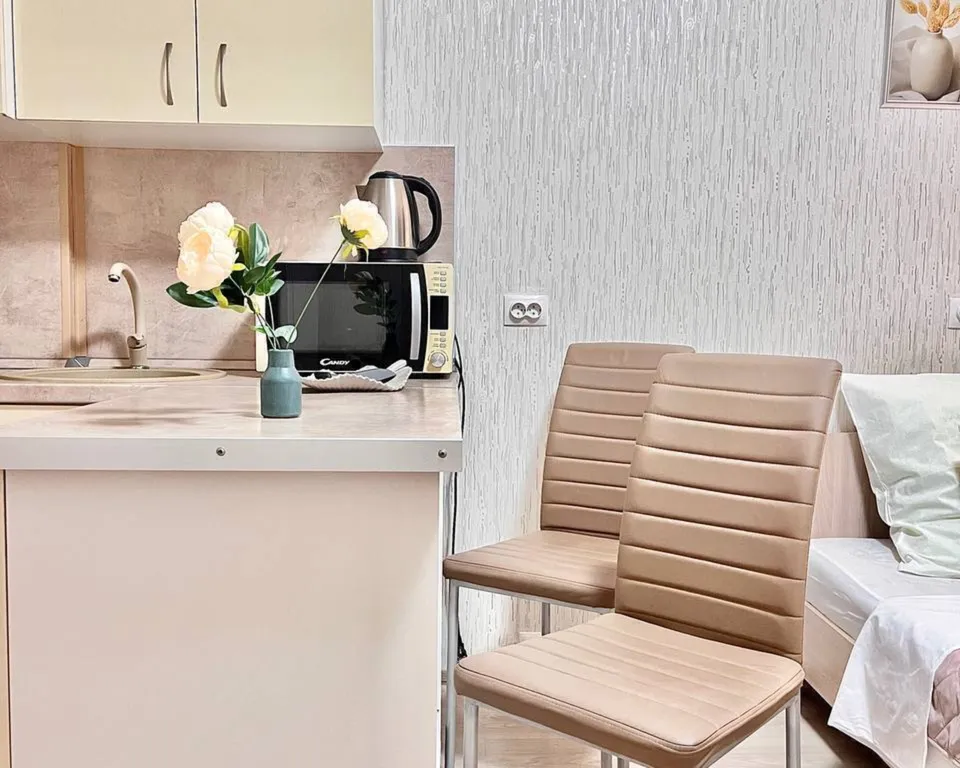 Студия Апарт Гулливер с лоджией в центре