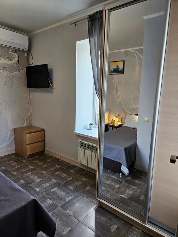 Уютный дом с современным интерьером в Таганроге со своим двором!