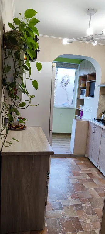 Двухкомнатная квартира в микрорайоне с видом на море и горы