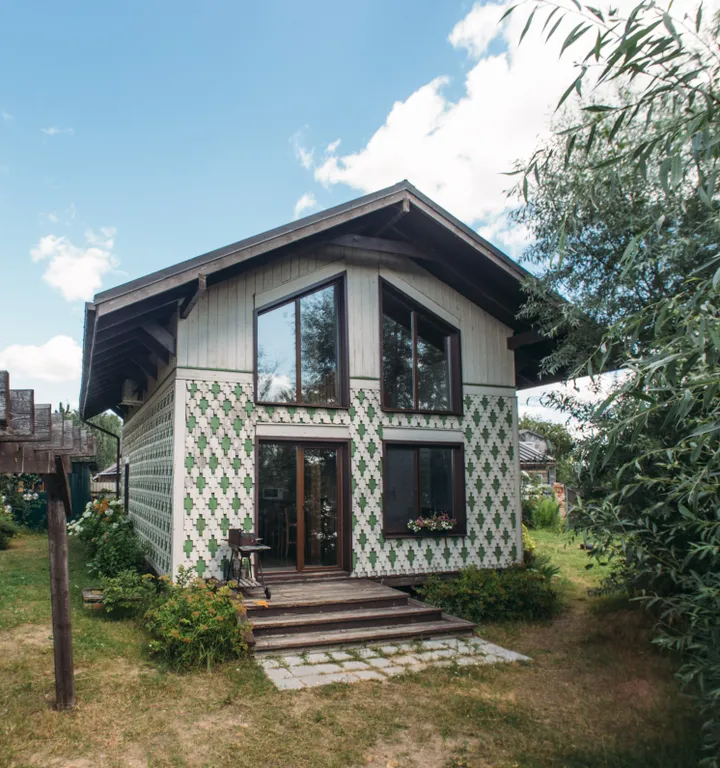 Вилла Ива с видом на воду