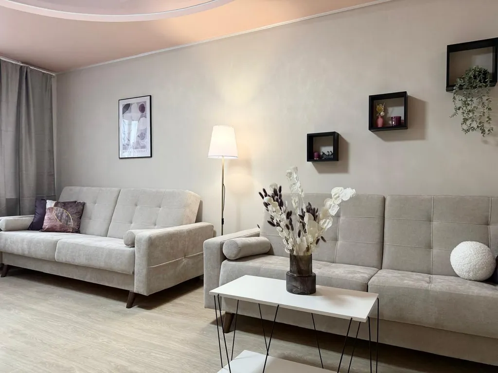 Квартира 2-комнатная в районе обелиска — аренда посуточно в Балаково