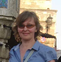 Елена Щоз