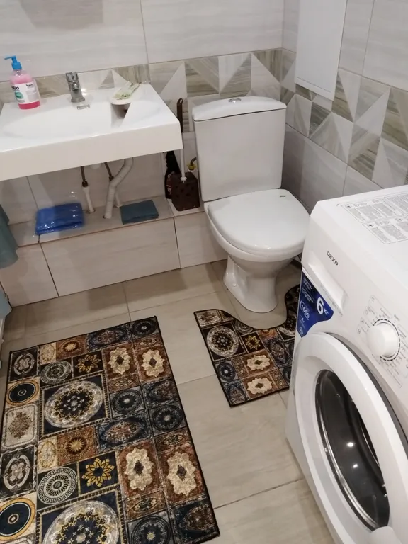 Квартира рядом, Академия здоровья и другими медицинскими учреждениями