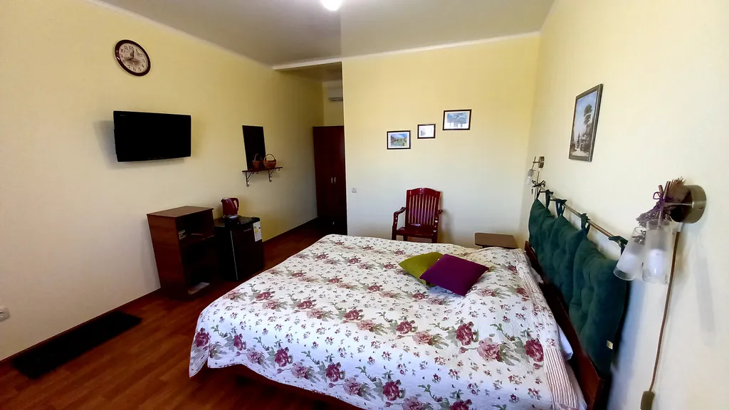 Квартира Уютная комната спальня для 2х гостей — аренда посуточно в Новофёдоровка