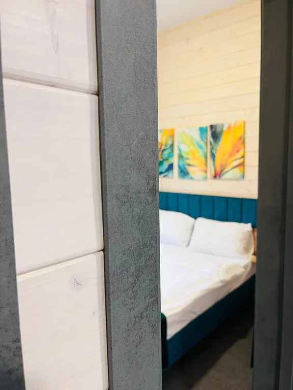 Коттедж Зеркальный дом с 2 спальнями, беседкой и мангалом — Семеновское