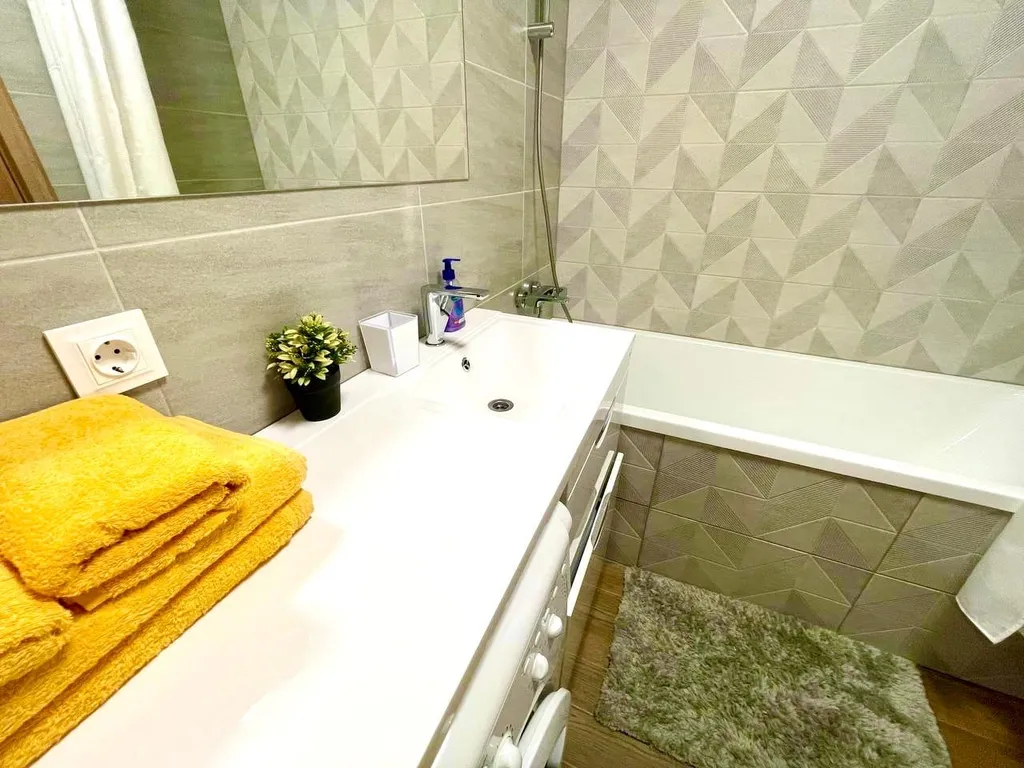 Современная квартира рядом с Камой