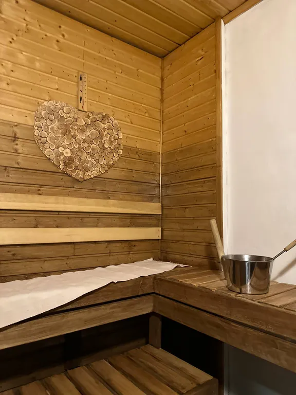 Дом c финской дровяной сауной и отдельной баней в Карелии