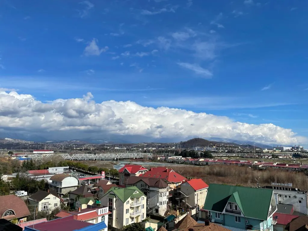 Квартира Комфортабельная квартира с шикарными видами в центре города — Сочи