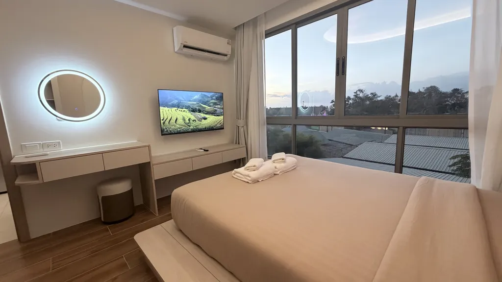 Изумительная квартира у пляжа Камала с бассейном и спортзалом