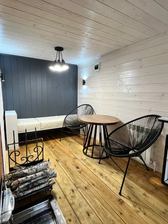 Шале с панорамными окнами и видом на горы