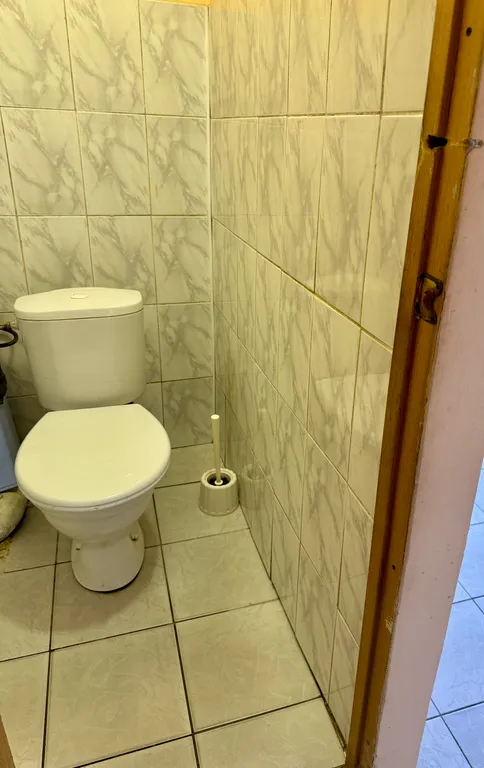 Уютная комната с видом на горы