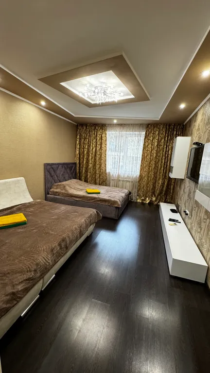 Коттедж с двориком и гаражом