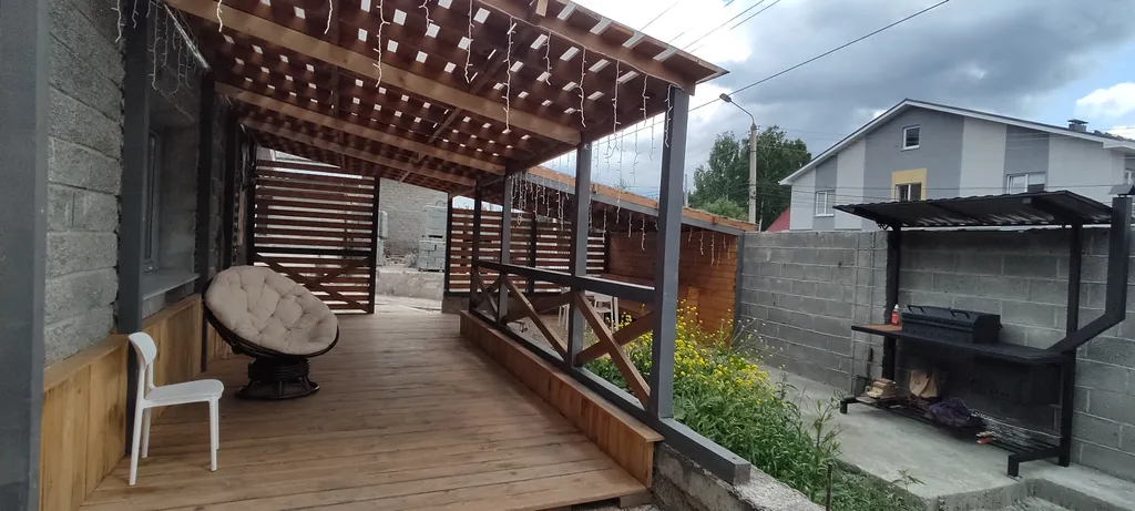 Дом с камином и баней в центре