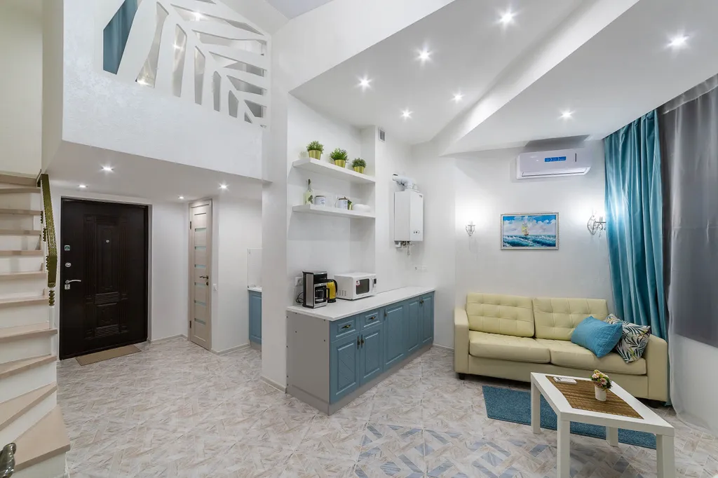 Двухуровневая квартира с видом на море и горы