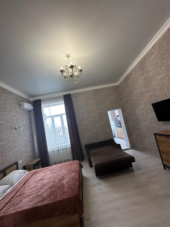 Красивая стильная 8 квартира