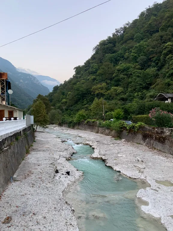 Квартира Квартира в ущелье для любителей тихого отдыха — Гагра