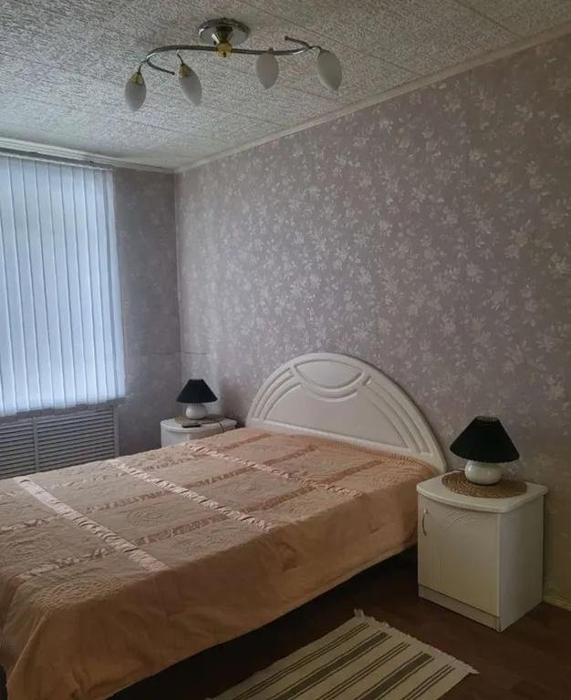 Скромная, тихая квартира в центре города — аренда посуточно в Дзержинск