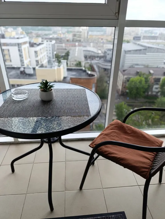 Солнечная квартира с красивым видом на город