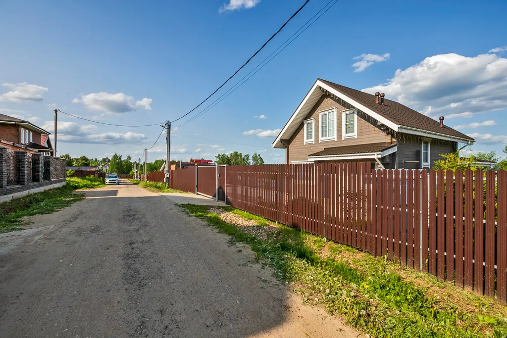 Дом рядом со склонами