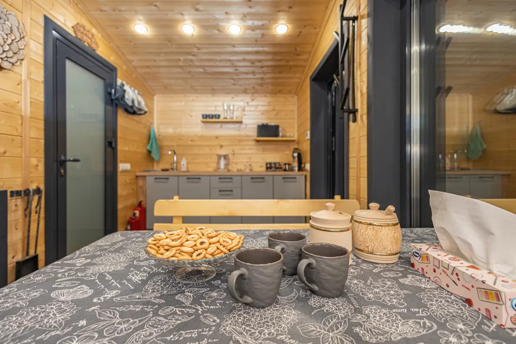 Коттедж Уютный сказочный дом в окружении леса — Алферово