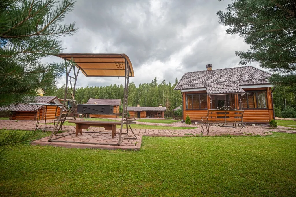 Дом за озером