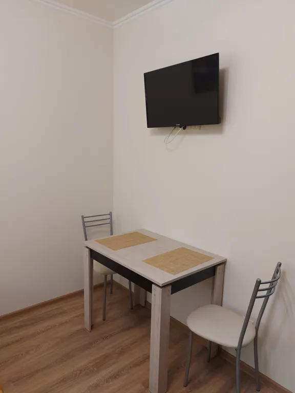 Уютная квартира-студия с новым дизайнерским ремонтом