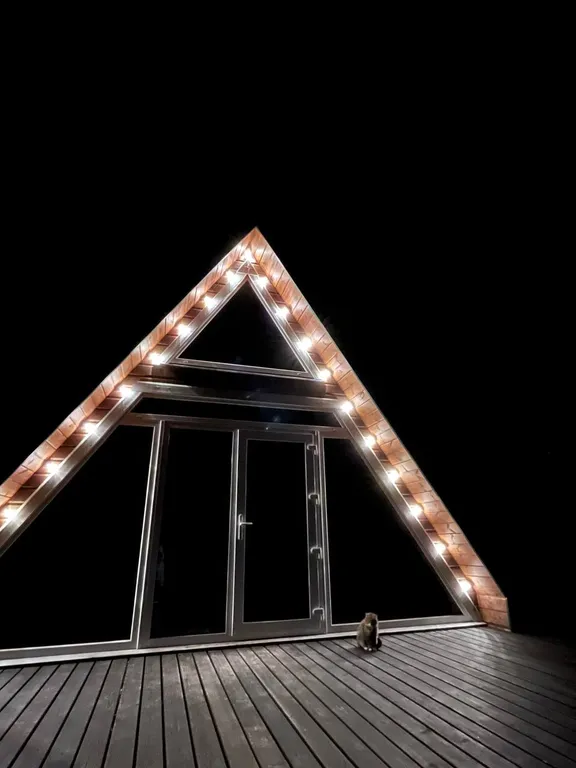 Треугольный дом между Минском, Несвижем и Миром