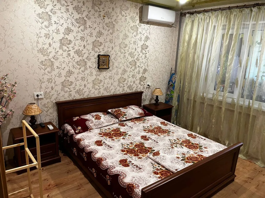 Квартира Двухкомнатная рядом парк Парадиз в Партените — аренда посуточно в Партенит