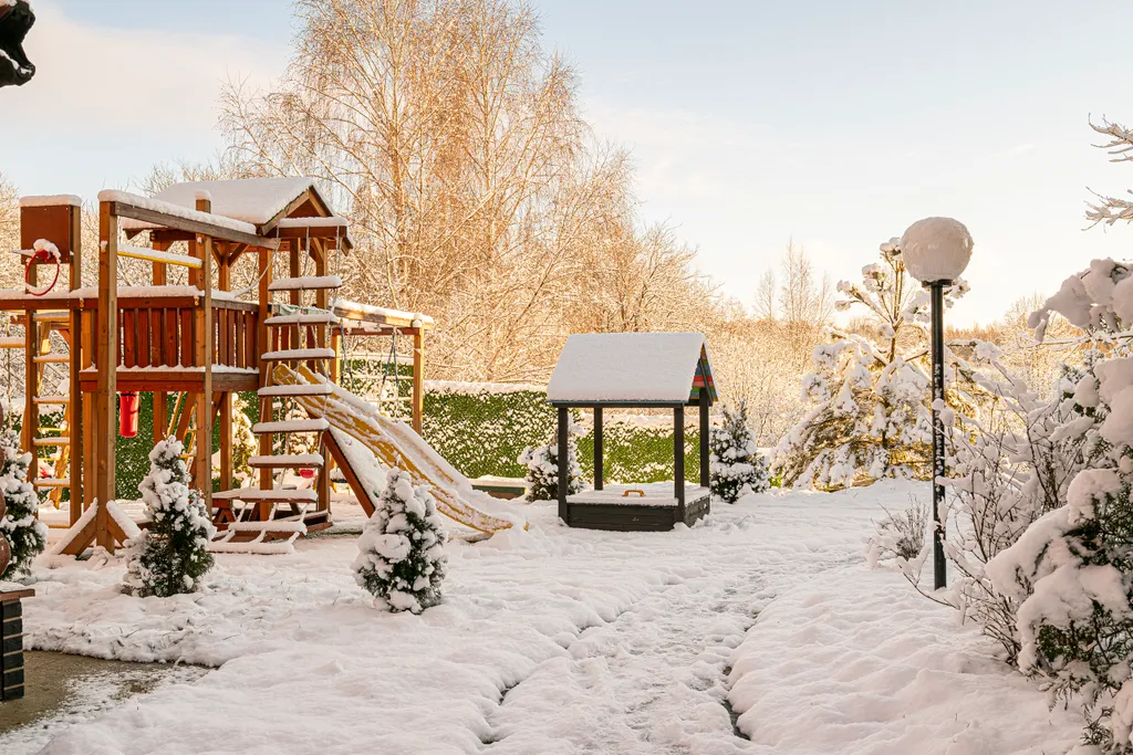 Коттедж Уютный гостевой дом из кедра Пятигорск в Кикино на Веле с баней — Кикино