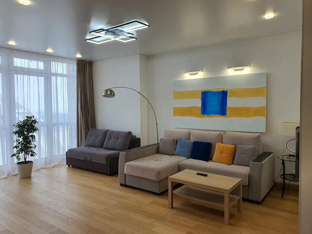 Апартаменты в центре города с прекрасным видом на золотой мост