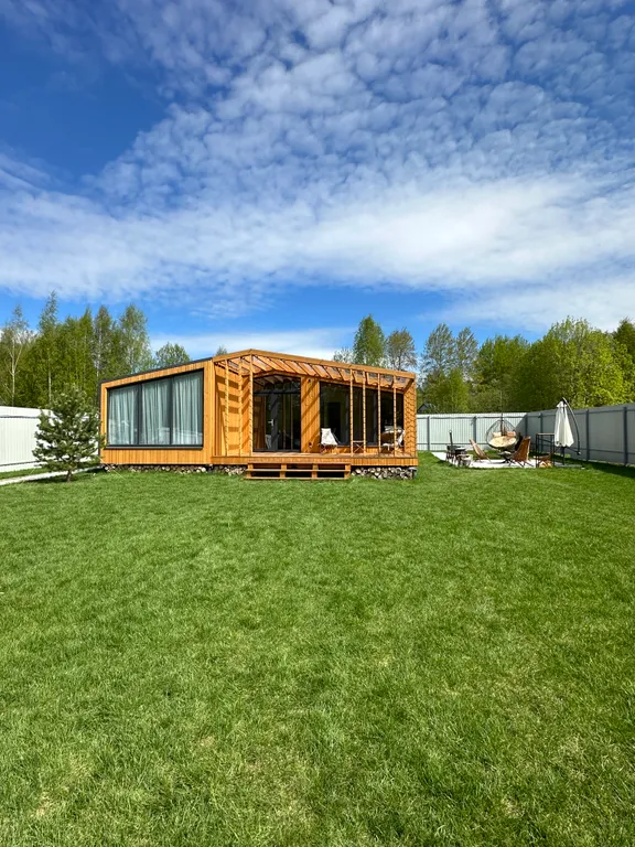 Коттедж Дом с террасой на берегу реки — Логиново