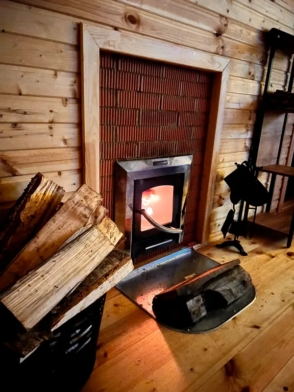 Уютный загородный дом с баней