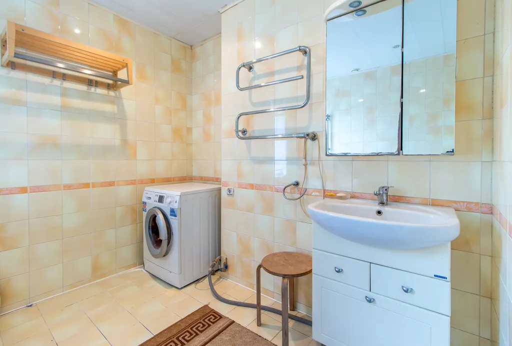 Уютный дом на берегу озера